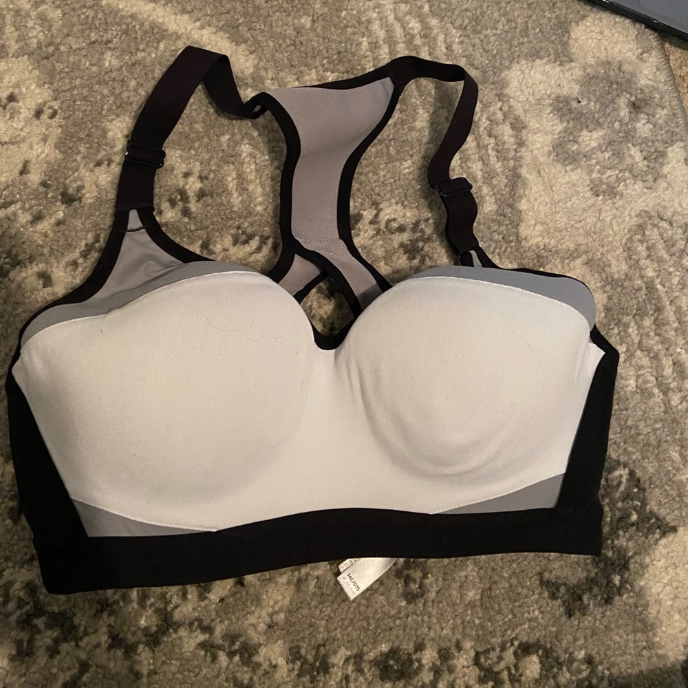 Victoria secret sports bra
